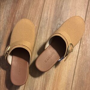 Rothy's Camel Brown Clogs with Gold Buckle NWT! Retail $199!